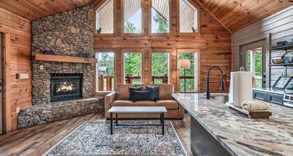 Smoky Mtn Retreat | Hot Tub + Fireplace + Loft