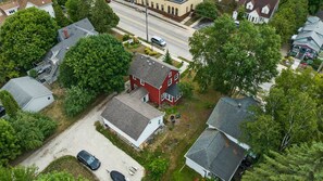 Exterior - Walk to Downtown Sturgeon Bay! Large Home + Yard (Sturgeon Bay)