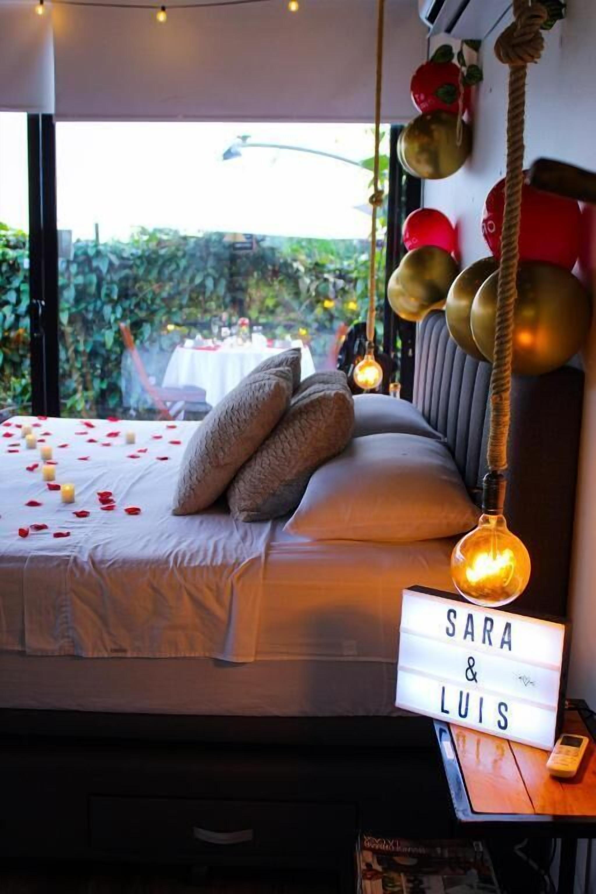 Deluxe Suite, Balcony, Mountain View | In-room safe, blackout drapes, free WiFi