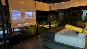 Deluxe Suite, Balcony, Mountain View