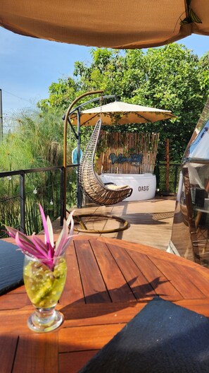 Deluxe Bungalow, Balcony, Mountain View | Outdoor dining