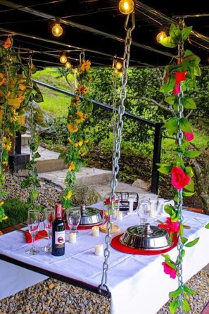 Outdoor dining - Oasis Glamping Tena Cundinamarca (Tena)