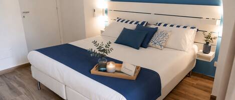 Comfort Room 2 | In-room safe, desk, iron/ironing board, free WiFi