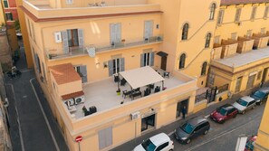 Front of property - Harmonia Rooms (Civitavecchia)