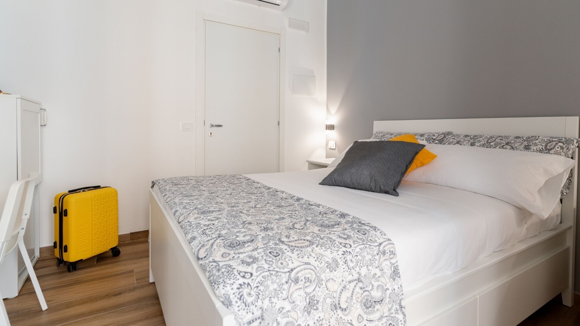 Standard Room 3 | In-room safe, desk, iron/ironing board, free WiFi