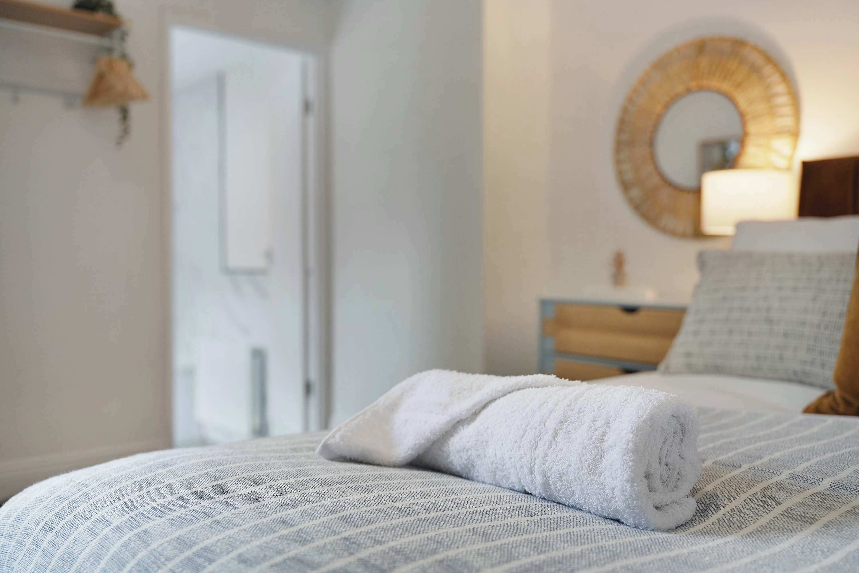 4 bedrooms, WiFi, bed sheets