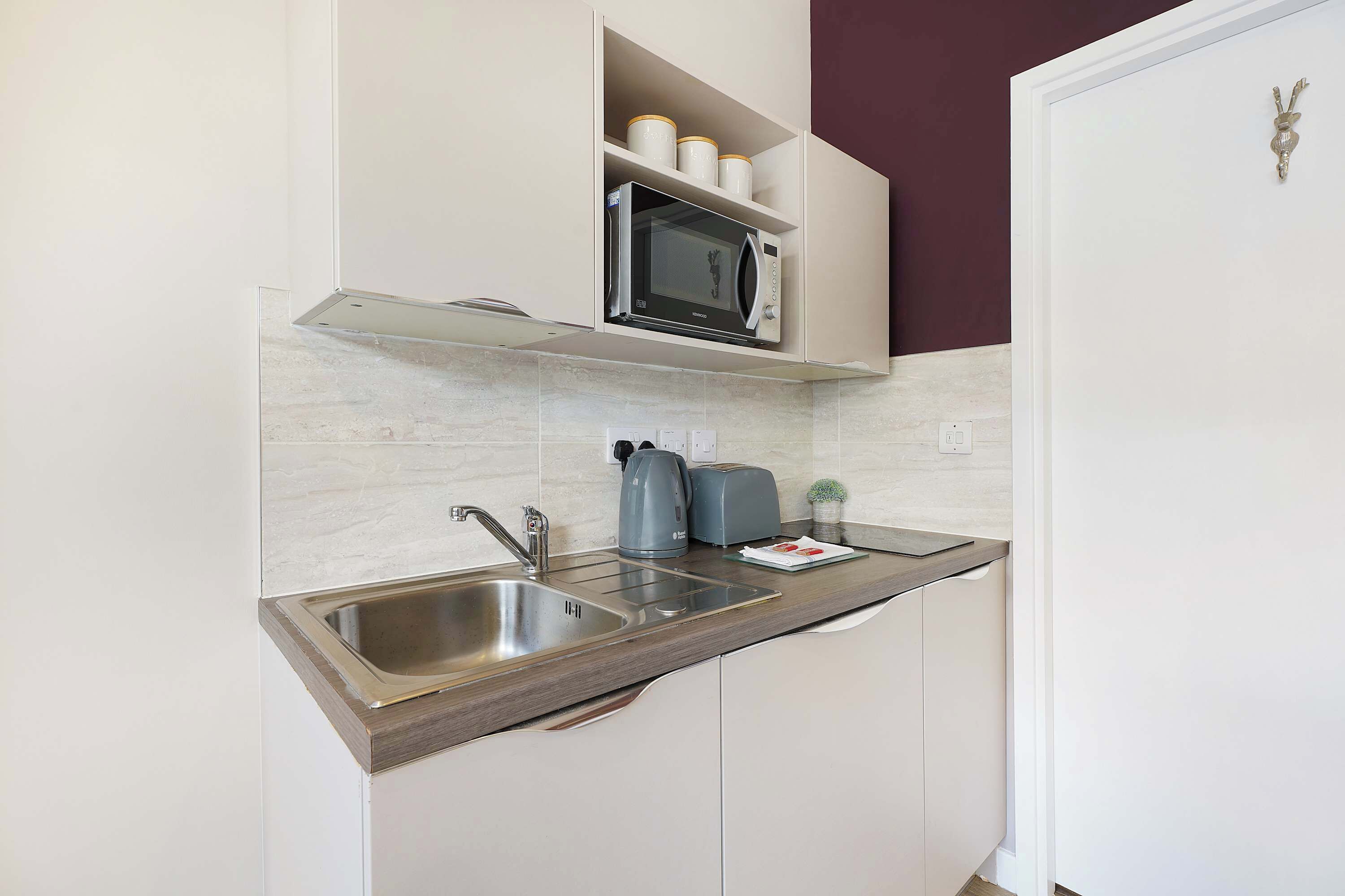 Fridge, microwave, stovetop, electric kettle