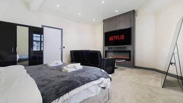 WiFi, bed sheets