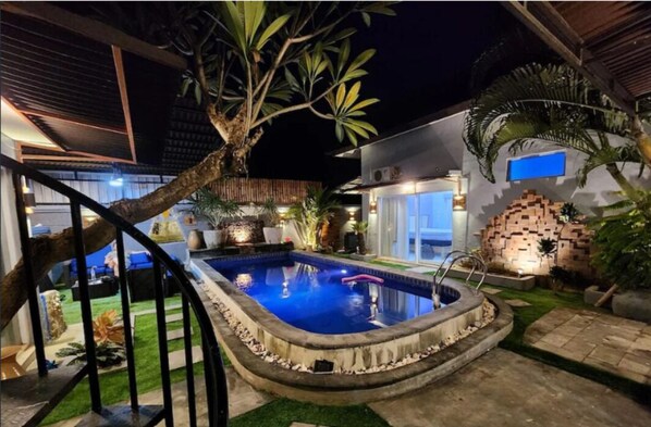 Piscina
