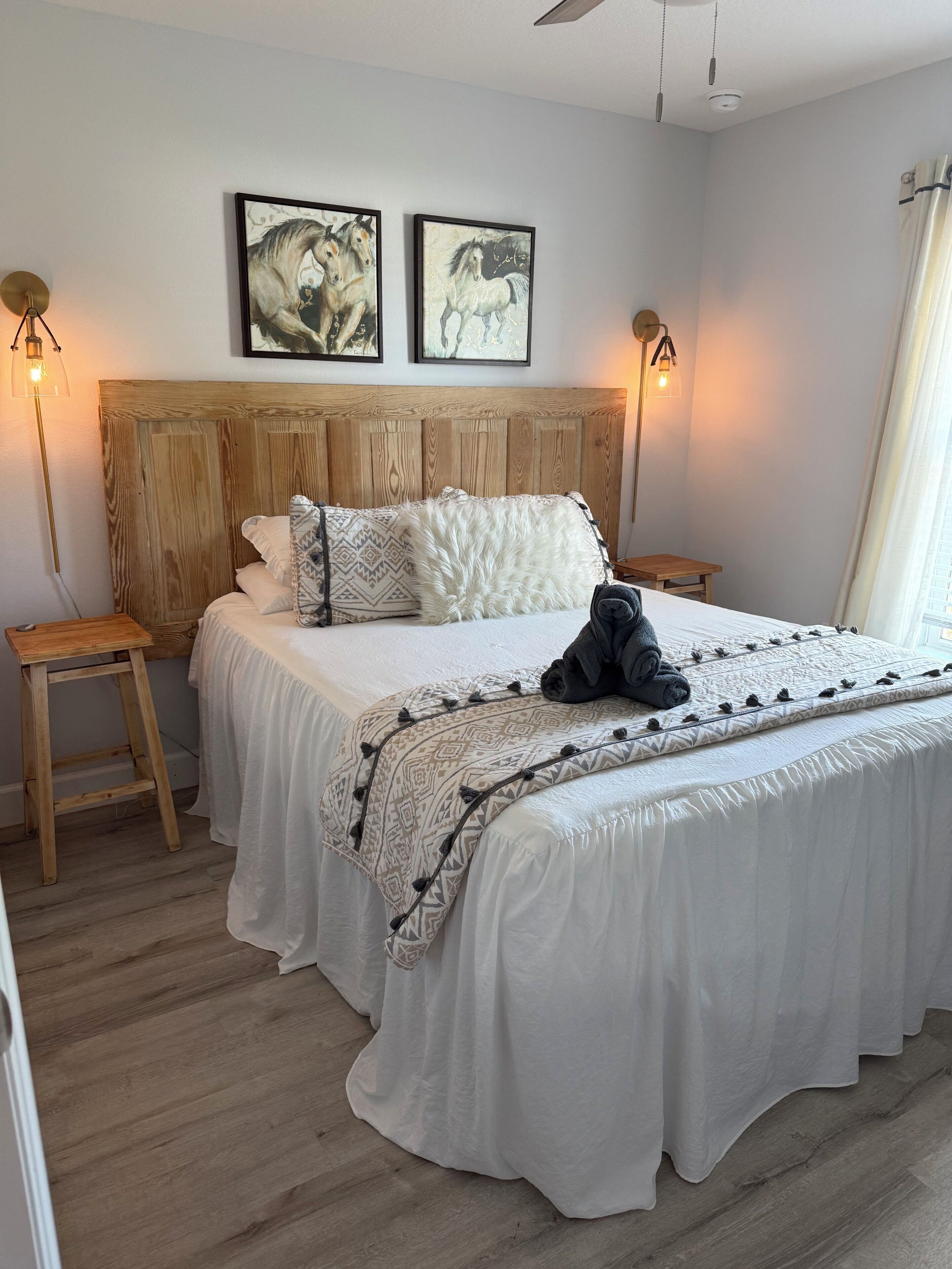 3 slaapkamers, een strijkplank/strijkijzer, gratis wifi, beddengoed