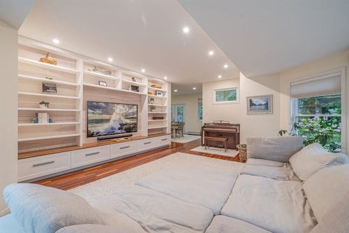 Walk to Acadia · 6BR Game Room! [Acadia Trailside]