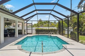 Pool - VRCC Villa Palm Breeze (Cape Coral)