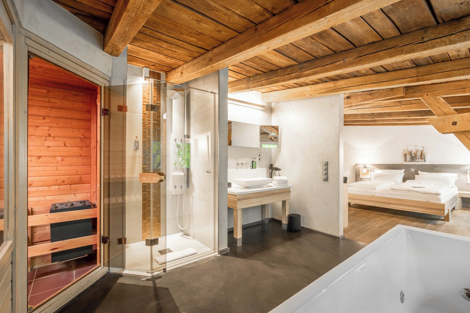 Suite, Lake View | Bathroom