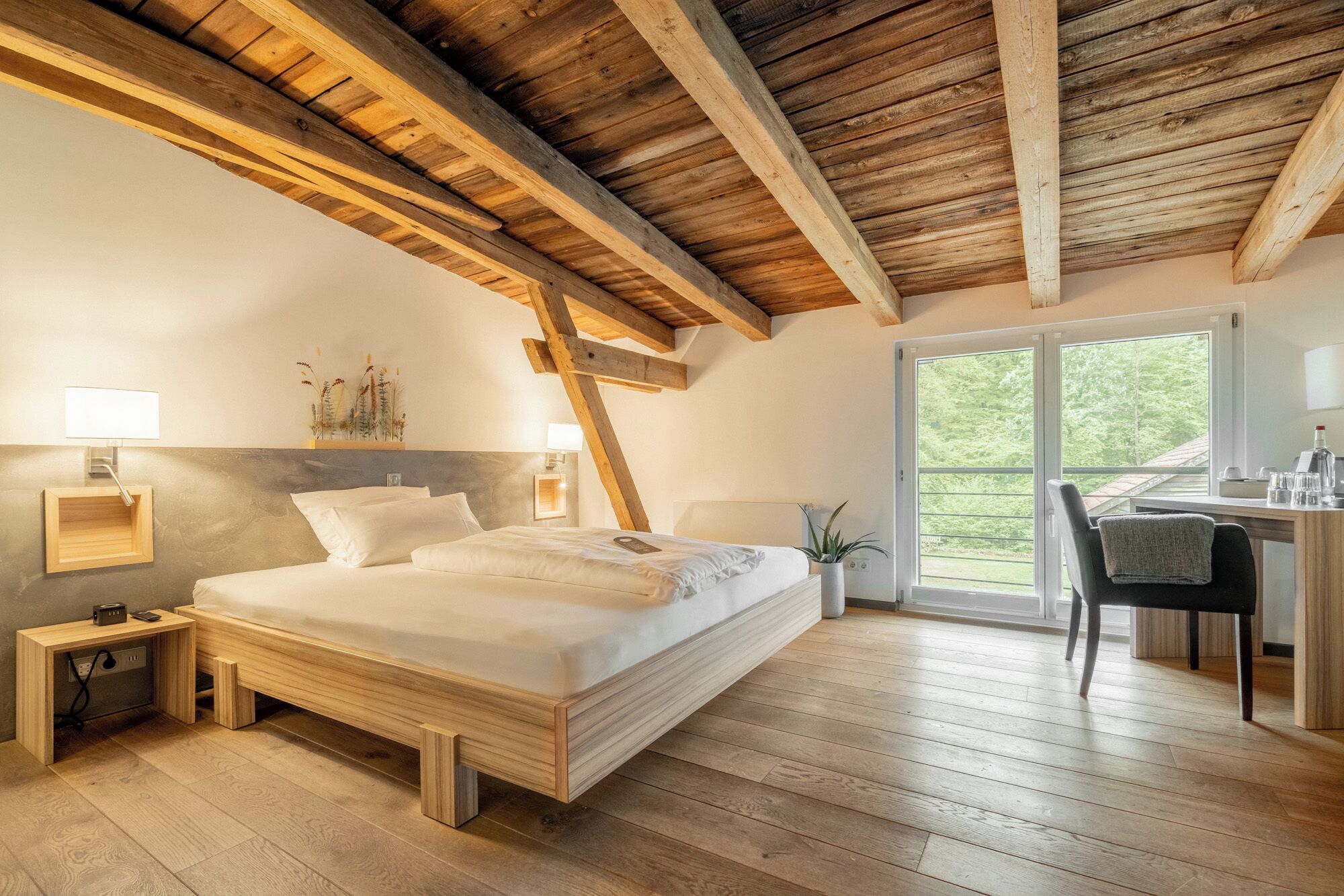 Comfort-Doppelzimmer, Blick auf den Innenhof | Allergikerbettwaren, kostenloses WLAN
