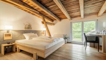 Comfort-Doppelzimmer, Blick auf den Innenhof | Allergikerbettwaren, kostenloses WLAN