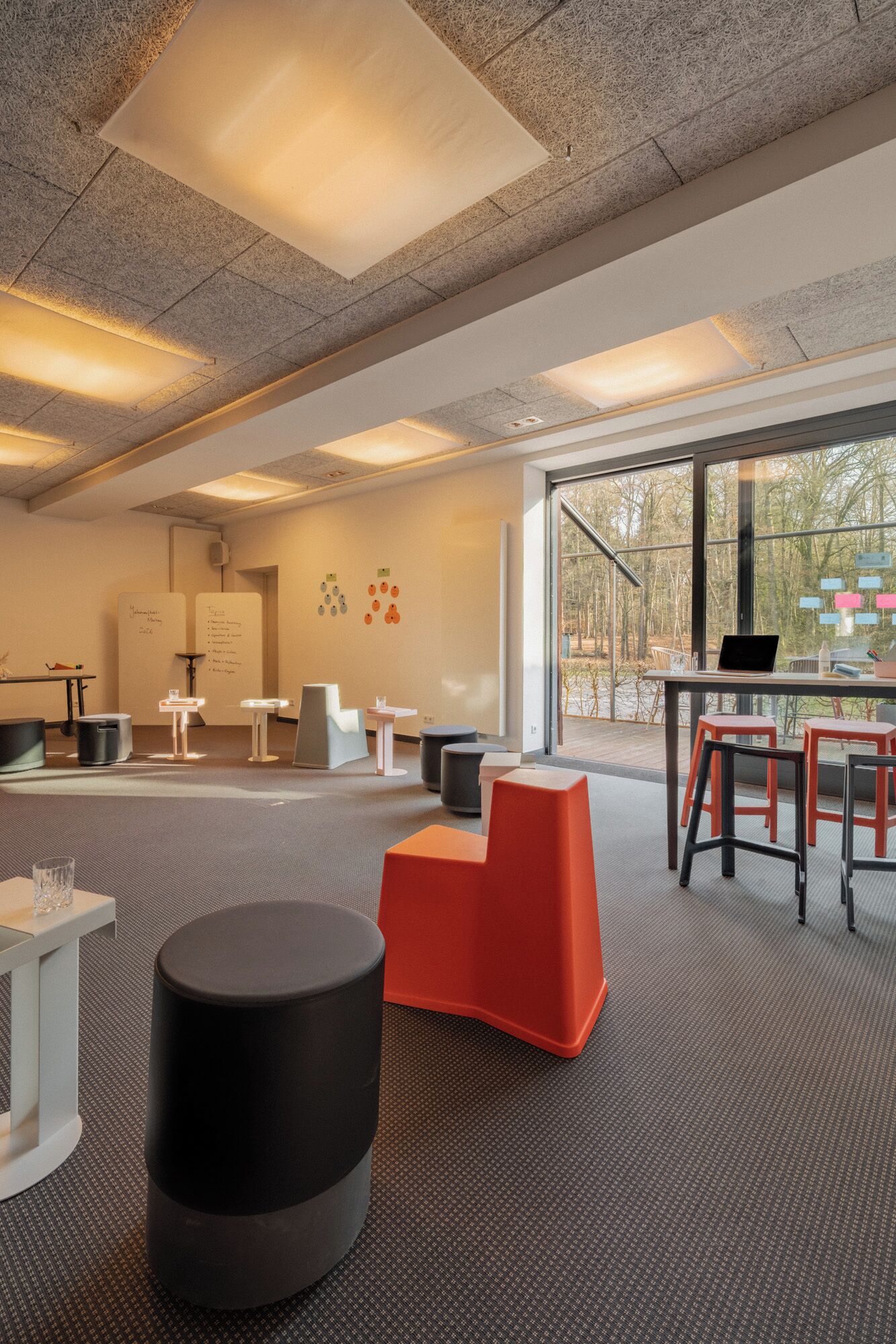 Meeting facility