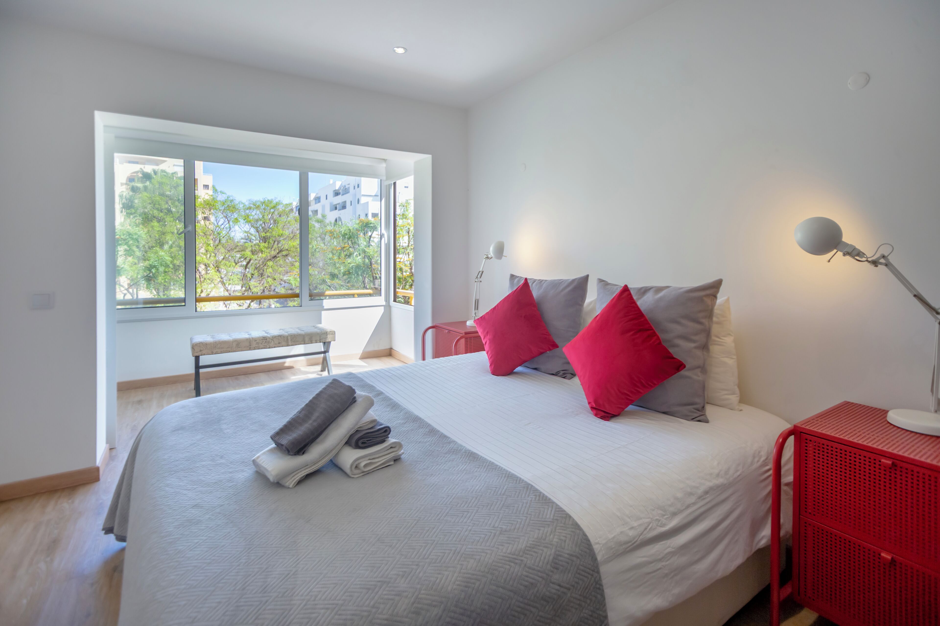 2 bedrooms, iron/ironing board, WiFi (free), bed sheets
