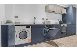 Private kitchen - Modern Luxury Apartment in Jewellery Quarter – Central Birmingham Stay (Birmingham)