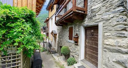 Holiday Home “Le Nid Savoyard” with Mountain View, Balcony and Wi-Fi