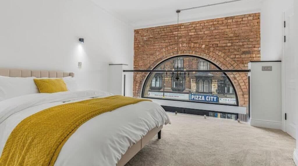 1 bedroom, in-room safe, iron/ironing board, free WiFi