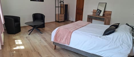 2 habitaciones, wifi y ropa de cama