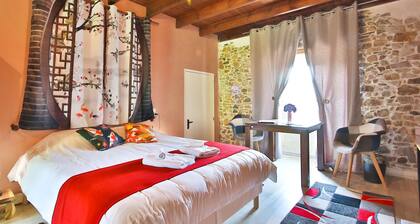 Chambre Sakura - ambiance douce avec jardin partagé et Wi-Fi