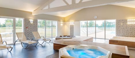 Apartment | Pool