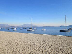 Beach - Apartment Giusi by Interhome (Belgirate)