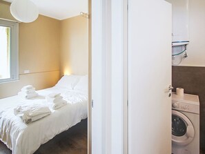 Room - Apartment Giusi by Interhome (Belgirate)