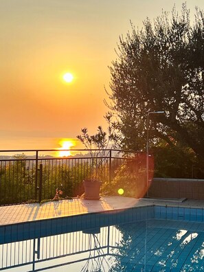 Pool - Vrbo Property (Costermano sul Garda)