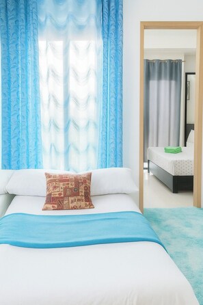 Free WiFi - Lot8 Condo 1bedroom with balcony (Cebu City)