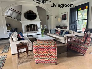Living area - Serene 4-bedroom house in charming Antigua Guatemala perfect for families. (Antigua Guatemala)
