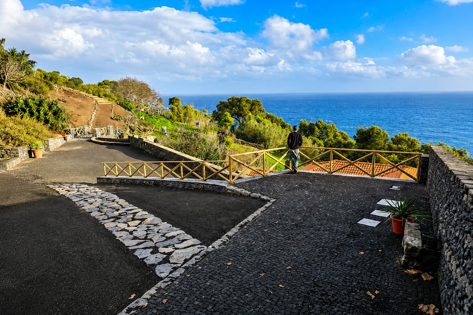 Chaumière, vue sur la mer | Terrain de l’hébergement 