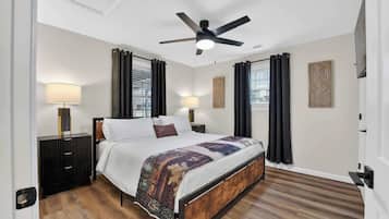 Iron/ironing board, WiFi, bed sheets