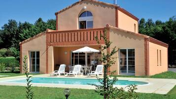Villa | Pool | Outdoor pool, a heated pool