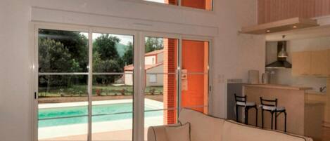 Villa | Sala de estar | Chimenea
