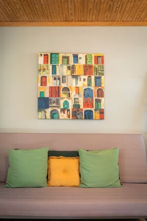 Interior - Oxford Oaks - A Cozy Heights Guesthouse (Houston)