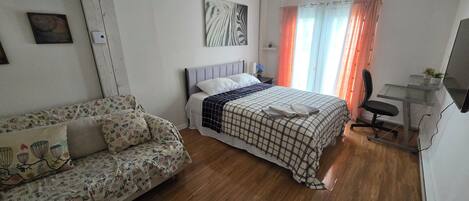 1 bedroom, WiFi, bed sheets