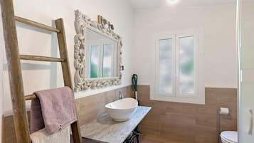 Douche, serviettes fournies