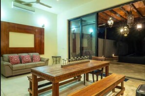 Dining - Vrbo Property (Mérida)