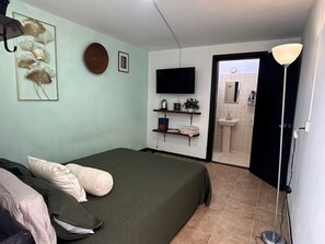 Room - Quiet Guesthouse with private terrace-near Perisur (Ciudad de México)