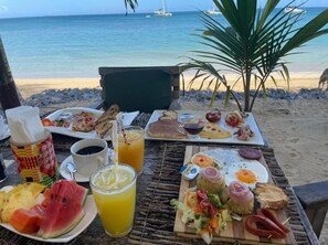 Outdoor dining - Afreeka Beach Hotel (Las Terrenas)