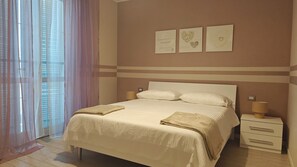 Room - Vrbo Property (Cassina De' Pecchi)