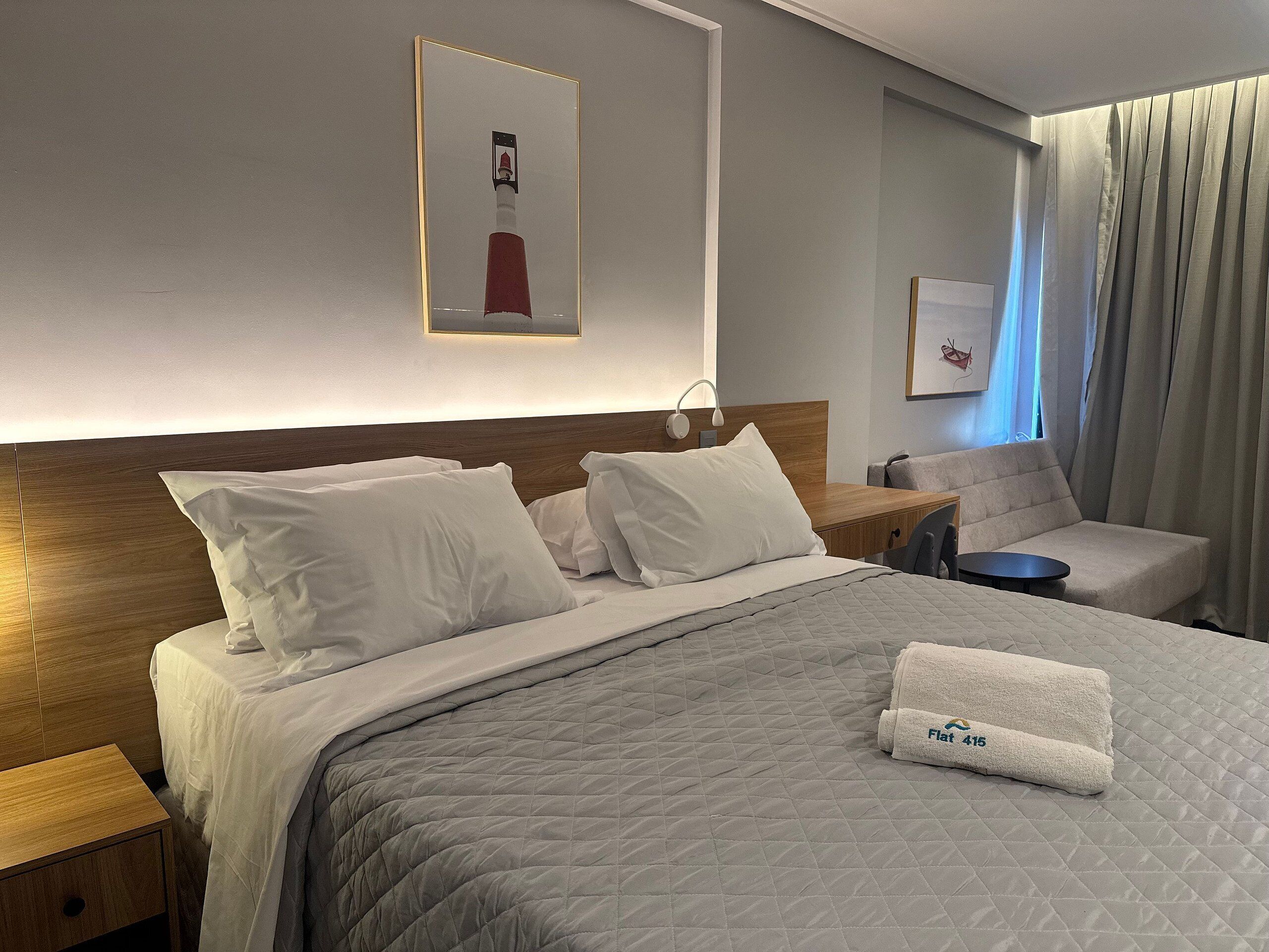 Iron/ironing board, Internet, bed sheets