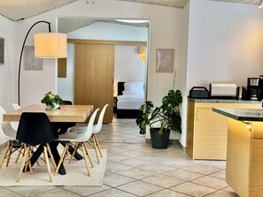 Dining - Vrbo Property (Wuppertal)