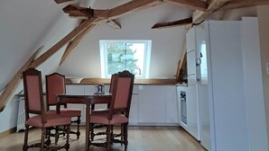 Unclassified image, 5 of 19, button - Loft 80 m² near the 24 Hours of Le Mans - WiFi - Parking (Écommoy)