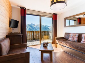 Apartment | Living room - Spacious Mountain Apartment for 8 (Saint-Lary-Soulan)