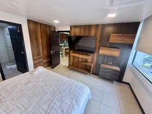 WiFi - Elegant Bellini Tower Apartment with AC & Prime Location (Guayaquil)
