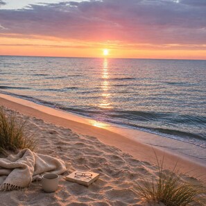 På stranden