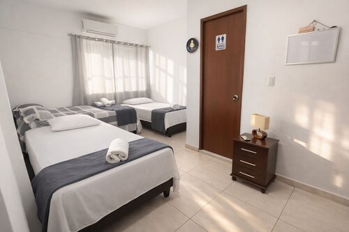 Zuray Hostal & Recovery House
